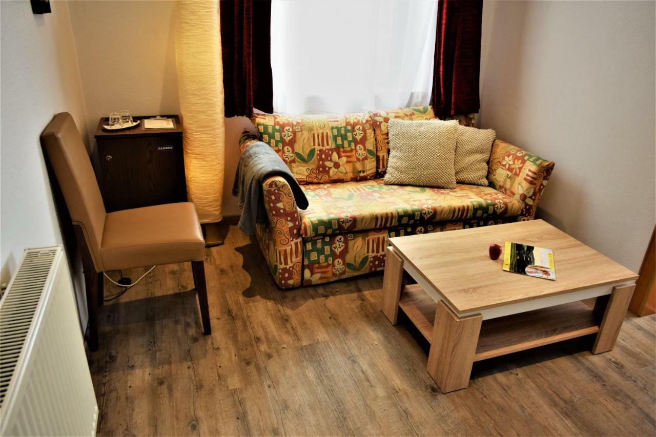 Landhotel Steigerwaldhaus Burghaslach Kültér fotó